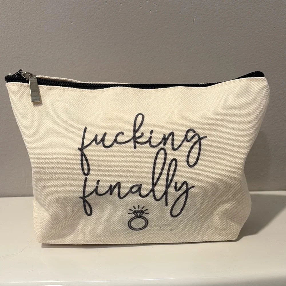 NEW fiancé make up pouch